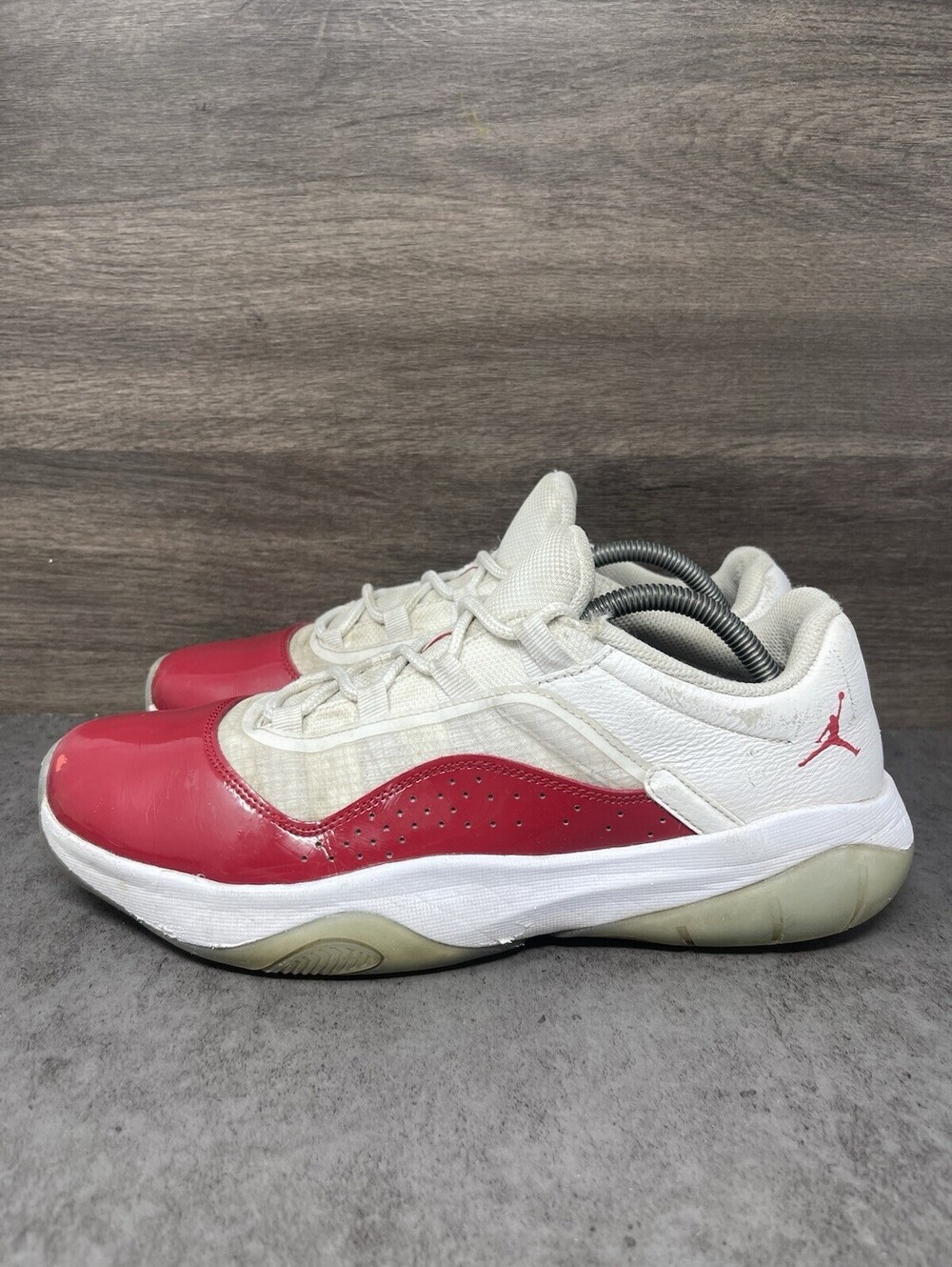 Air Jordan 11 CMFT Low White University Red Size 10 Mens Shoes DN4180-116